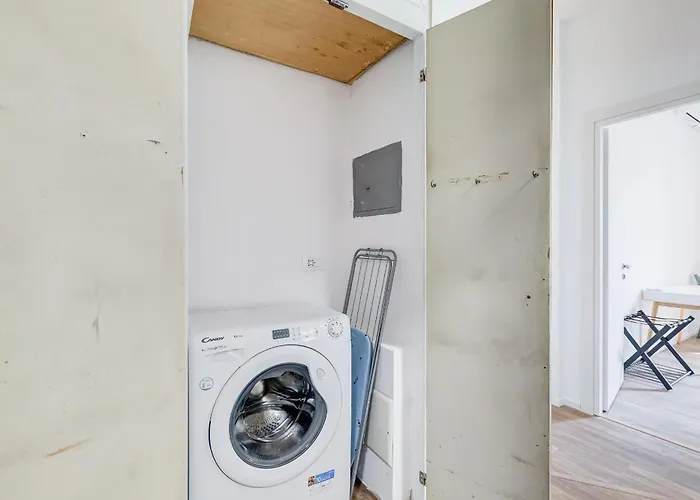 Apartment Bmga L Aurelian 3bdr 6-guest Gem Rome