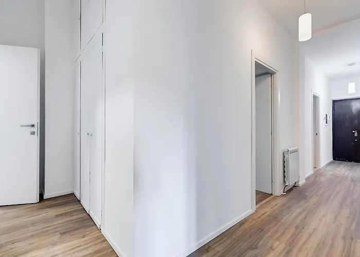 Apartment Bmga L Aurelian 3bdr 6-guest Gem